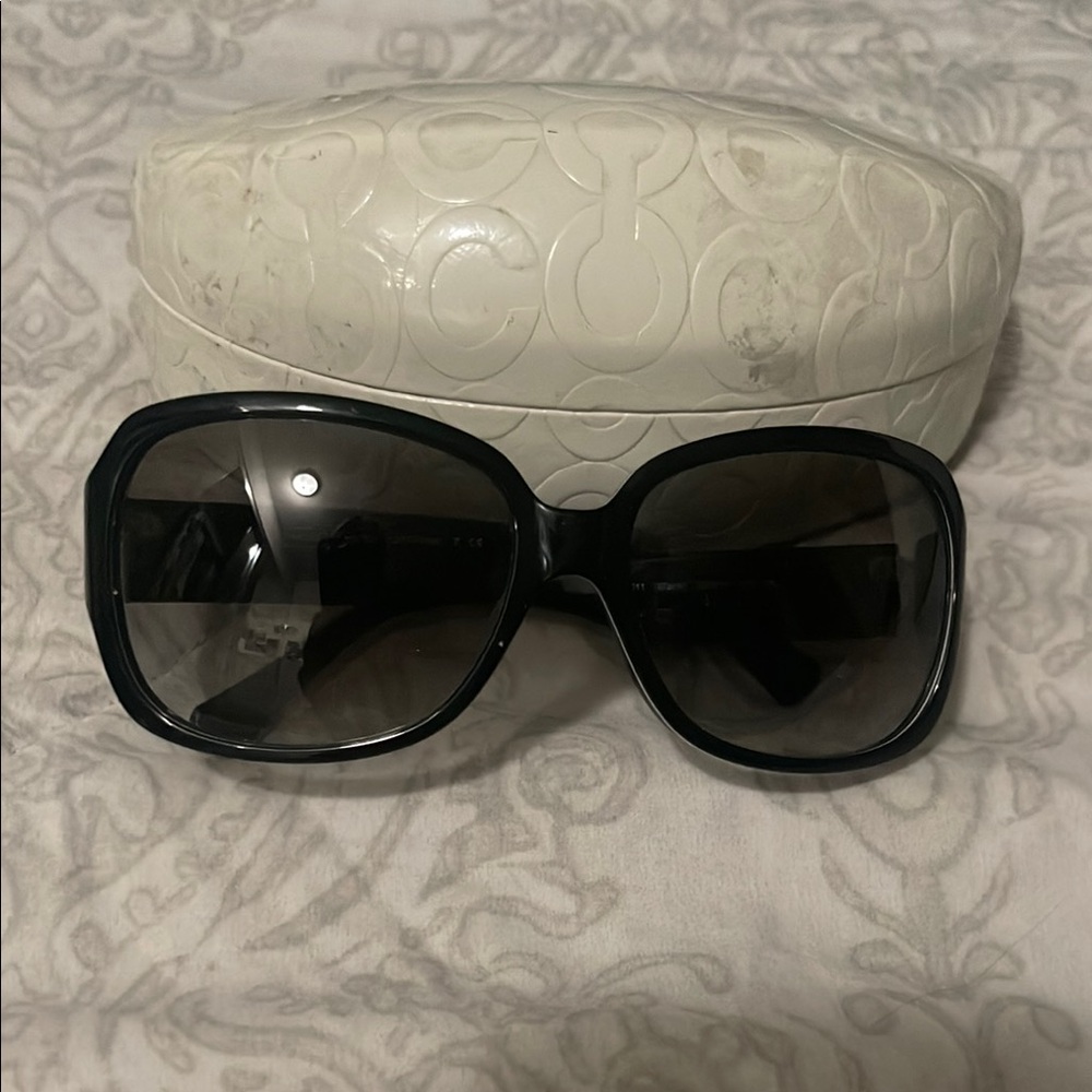Black Sunglasses with Case